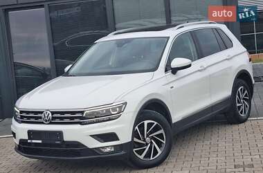 Внедорожник / Кроссовер Volkswagen Tiguan 2019 в Львове