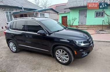 Внедорожник / Кроссовер Volkswagen Tiguan 2012 в Куликовке