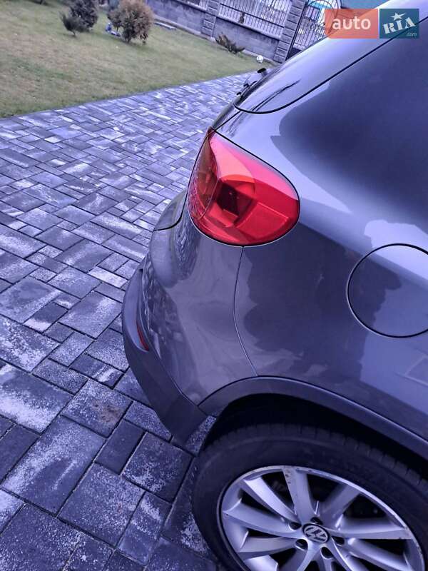 Внедорожник / Кроссовер Volkswagen Tiguan 2012 в Славуте