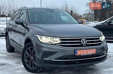 Внедорожник / Кроссовер Volkswagen Tiguan 2023 в Львове