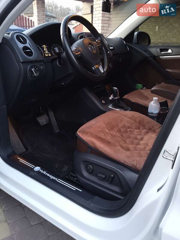 Внедорожник / Кроссовер Volkswagen Tiguan 2014 в Тернополе