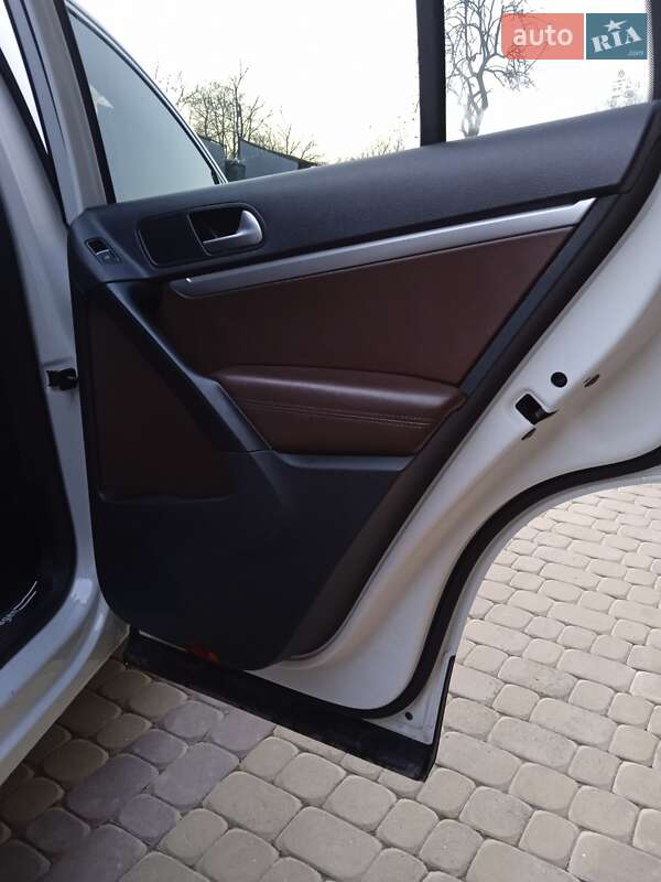 Внедорожник / Кроссовер Volkswagen Tiguan 2014 в Тернополе