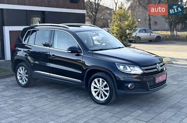 Внедорожник / Кроссовер Volkswagen Tiguan 2012 в Тячеве