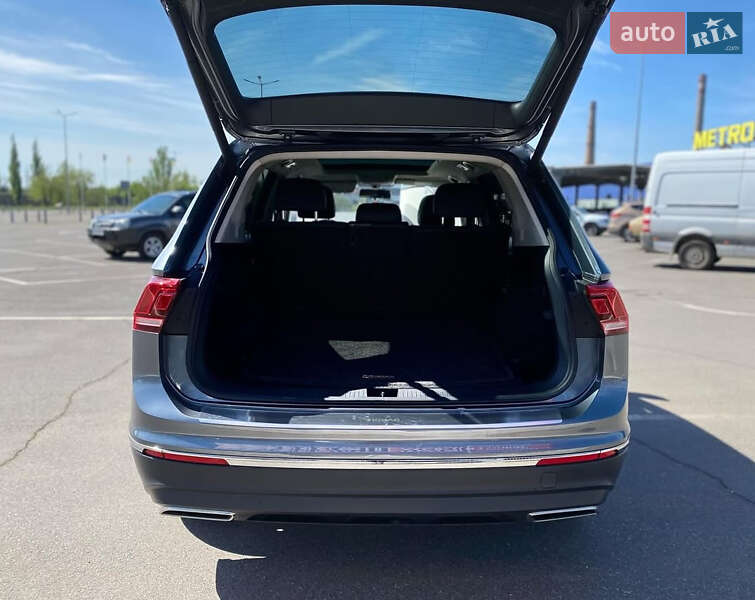Внедорожник / Кроссовер Volkswagen Tiguan 2017 в Кривом Роге