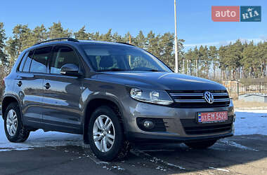 Позашляховик / Кросовер Volkswagen Tiguan 2011 в Дубні