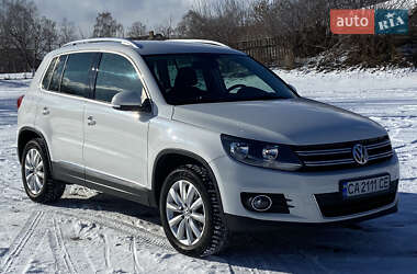 Внедорожник / Кроссовер Volkswagen Tiguan 2012 в Черкассах