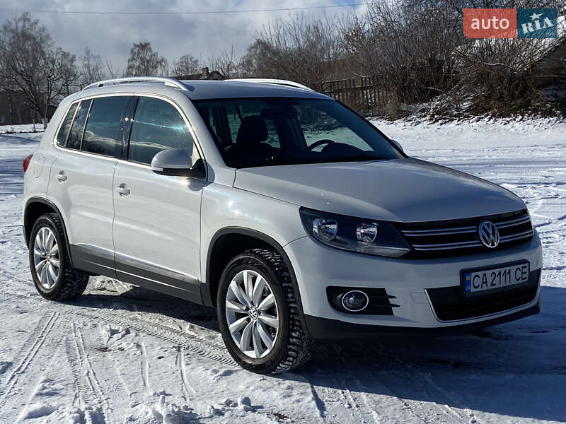 Внедорожник / Кроссовер Volkswagen Tiguan 2012 в Черкассах