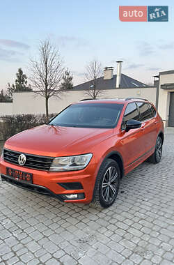 Позашляховик / Кросовер Volkswagen Tiguan 2019 в Львові