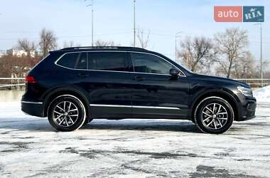 Внедорожник / Кроссовер Volkswagen Tiguan 2021 в Киеве