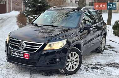 Внедорожник / Кроссовер Volkswagen Tiguan 2011 в Киеве