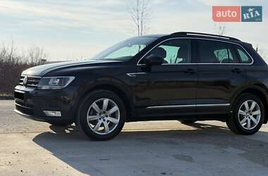 Внедорожник / Кроссовер Volkswagen Tiguan 2017 в Черновцах