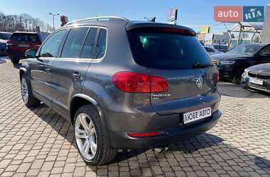 Позашляховик / Кросовер Volkswagen Tiguan 2016 в Львові