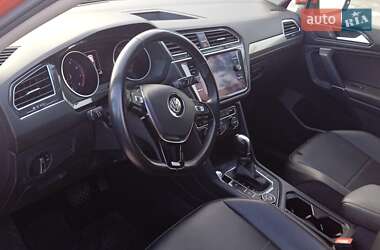 Внедорожник / Кроссовер Volkswagen Tiguan 2018 в 