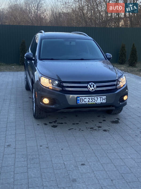 Внедорожник / Кроссовер Volkswagen Tiguan 2013 в Николаеве