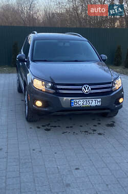 Внедорожник / Кроссовер Volkswagen Tiguan 2013 в 