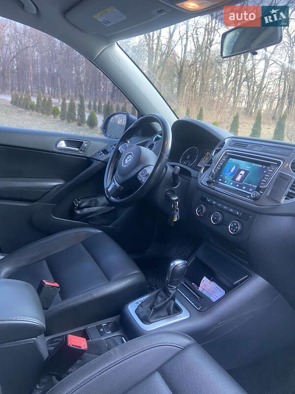 Внедорожник / Кроссовер Volkswagen Tiguan 2013 в Николаеве