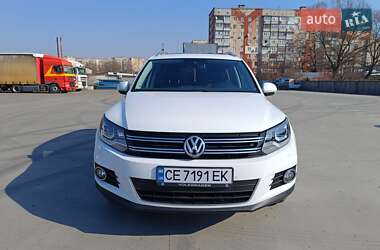 Внедорожник / Кроссовер Volkswagen Tiguan 2015 в Черновцах