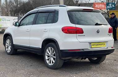 Внедорожник / Кроссовер Volkswagen Tiguan 2012 в Ужгороде