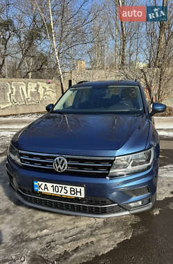 Внедорожник / Кроссовер Volkswagen Tiguan 2017 в Киеве