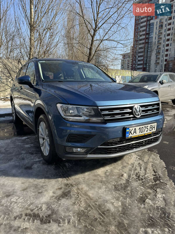 Внедорожник / Кроссовер Volkswagen Tiguan 2017 в Киеве фото 7 Внедорожник / Кроссовер Volkswagen Tiguan 2017 в Киеве