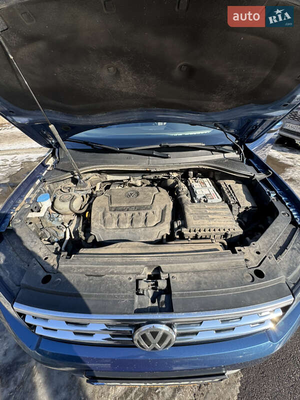 Внедорожник / Кроссовер Volkswagen Tiguan 2017 в Киеве фото 24 Внедорожник / Кроссовер Volkswagen Tiguan 2017 в Киеве