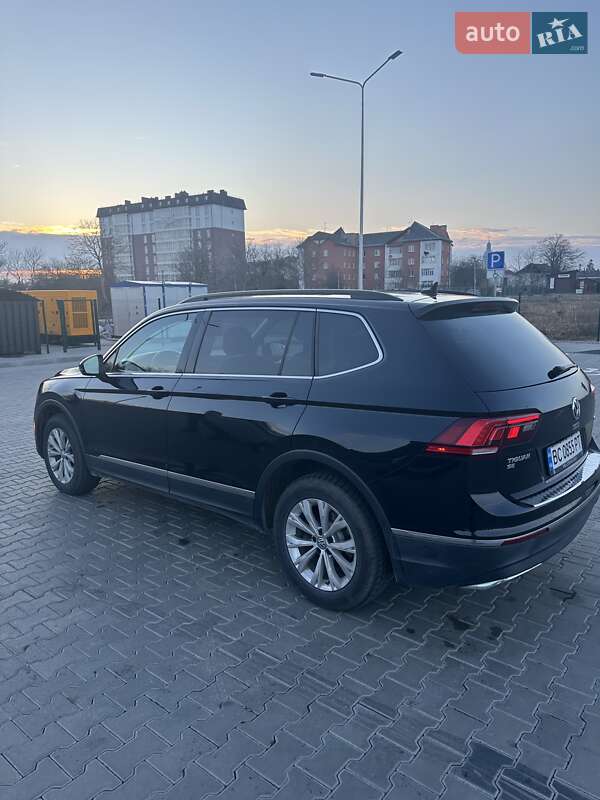 Позашляховик / Кросовер Volkswagen Tiguan 2018 в Стрию