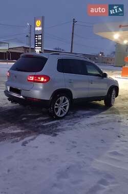 Внедорожник / Кроссовер Volkswagen Tiguan 2015 в Казатине