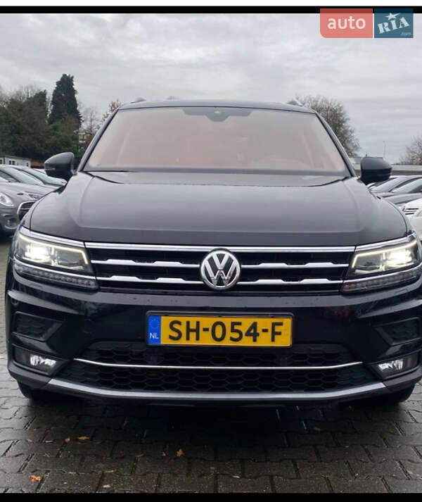 Внедорожник / Кроссовер Volkswagen Tiguan 2018 в Одессе