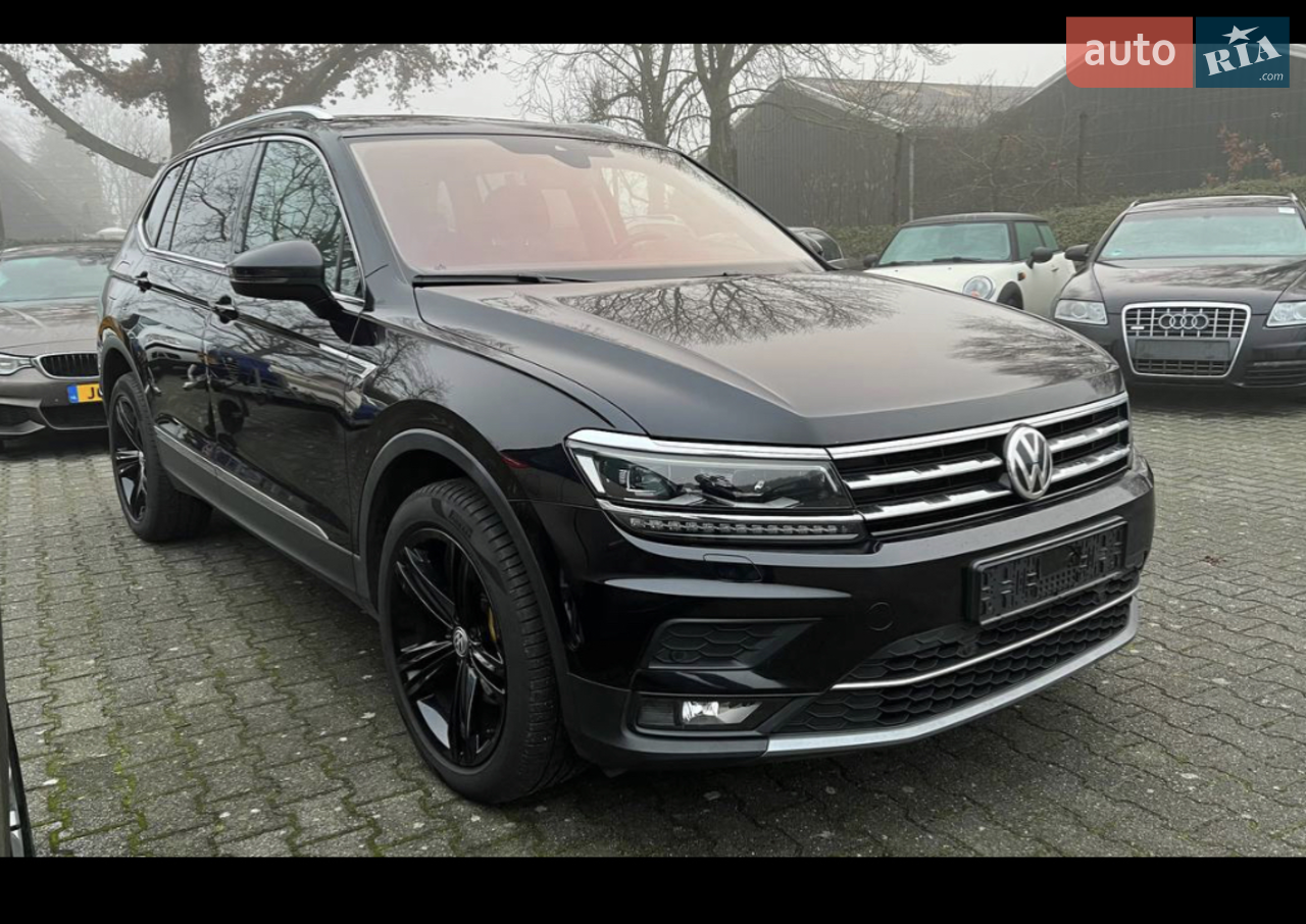 2017 Volkswagen Tiguan - мініатюра 21