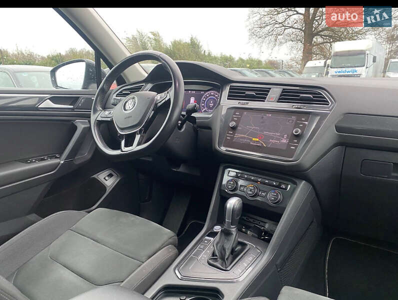 Внедорожник / Кроссовер Volkswagen Tiguan 2018 в Одессе