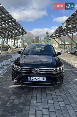 Внедорожник / Кроссовер Volkswagen Tiguan 2018 в Львове