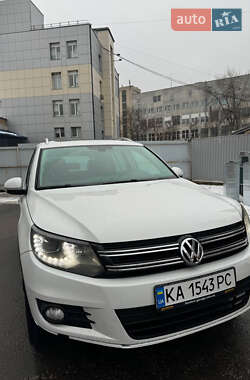 Внедорожник / Кроссовер Volkswagen Tiguan 2015 в Киеве