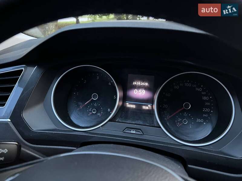 Внедорожник / Кроссовер Volkswagen Tiguan 2016 в Ивано-Франковске фото 11 Внедорожник / Кроссовер Volkswagen Tiguan 2016 в Ивано-Франковске