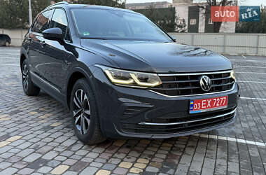 Позашляховик / Кросовер Volkswagen Tiguan 2021 в Луцьку