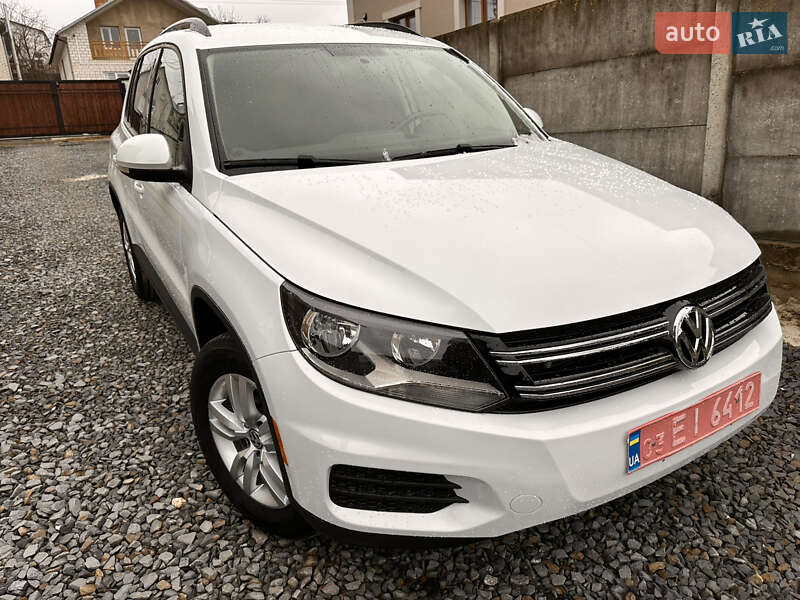 Внедорожник / Кроссовер Volkswagen Tiguan 2015 в Львове