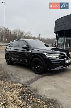 Позашляховик / Кросовер Volkswagen Tiguan 2021 в Києві