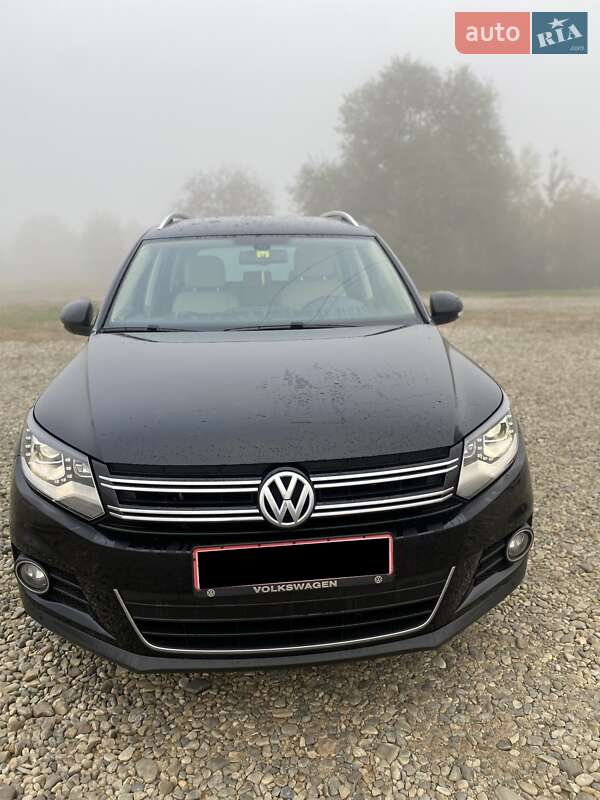 Позашляховик / Кросовер Volkswagen Tiguan 2013 в Чернівцях