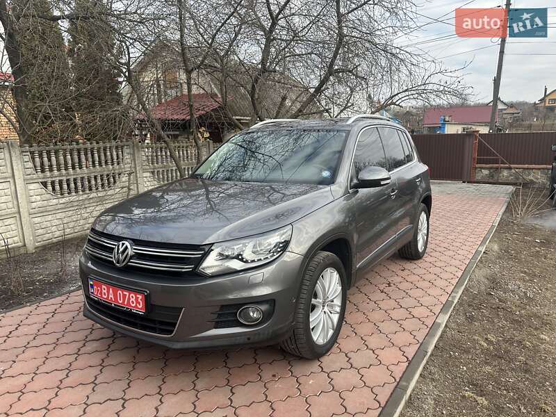 Позашляховик / Кросовер Volkswagen Tiguan 2015 в Вінниці