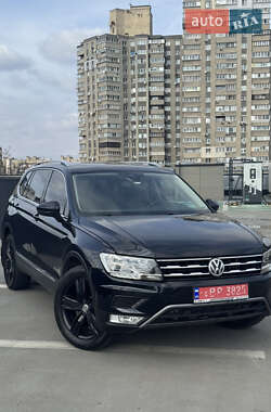 Позашляховик / Кросовер Volkswagen Tiguan 2019 в Києві