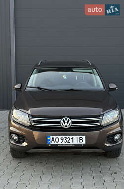 Позашляховик / Кросовер Volkswagen Tiguan 2012 в Ужгороді