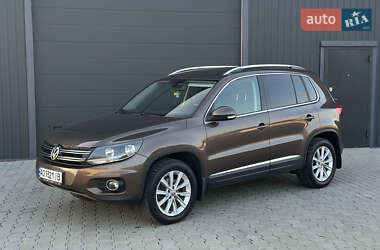 Внедорожник / Кроссовер Volkswagen Tiguan 2012 в Ужгороде