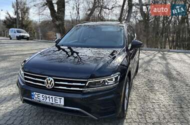 Внедорожник / Кроссовер Volkswagen Tiguan 2017 в Черновцах