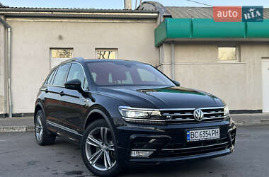 Внедорожник / Кроссовер Volkswagen Tiguan 2017 в 