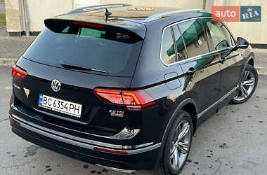 Внедорожник / Кроссовер Volkswagen Tiguan 2017 в 