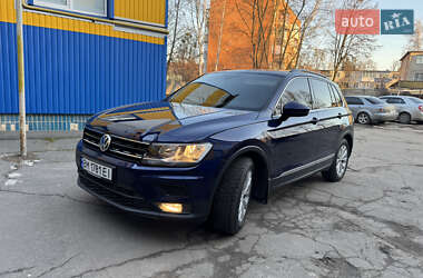 Внедорожник / Кроссовер Volkswagen Tiguan 2018 в 