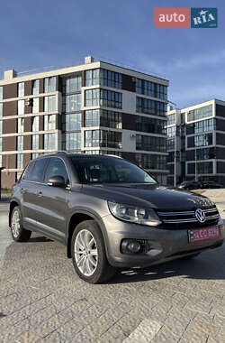 Внедорожник / Кроссовер Volkswagen Tiguan 2012 в Львове