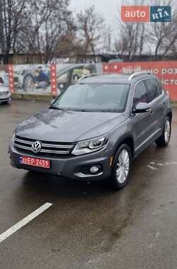 Позашляховик / Кросовер Volkswagen Tiguan 2016 в Києві