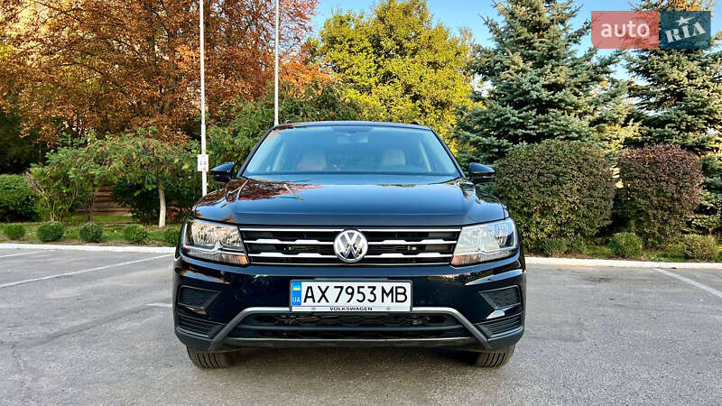 Внедорожник / Кроссовер Volkswagen Tiguan 2020 в 