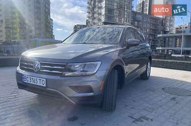 Внедорожник / Кроссовер Volkswagen Tiguan 2019 в Львове