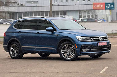 Внедорожник / Кроссовер Volkswagen Tiguan 2018 в Киеве